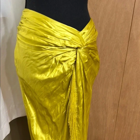 H&M Yellow Fringe Skirt - Picture 3 of 6